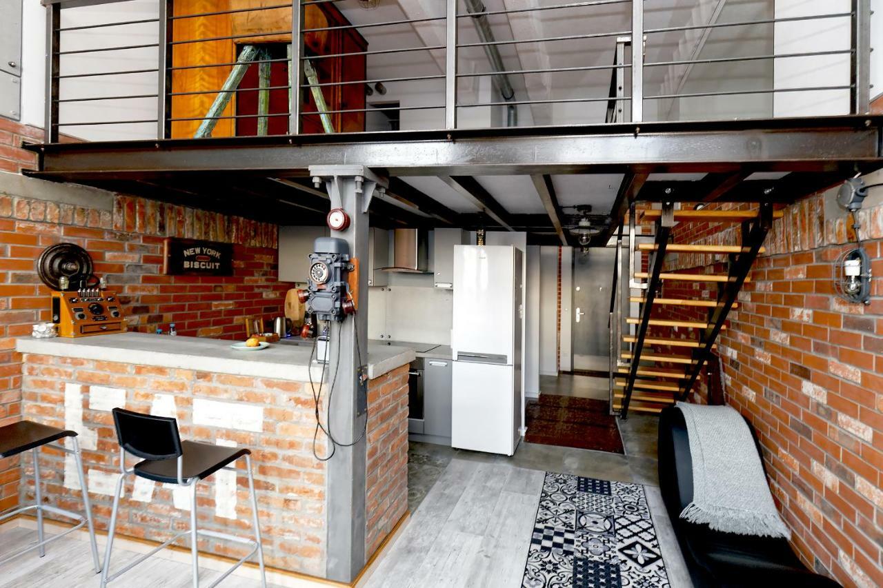 Ferienwohnung Loft Szpularnia Zyrardow Exterior foto